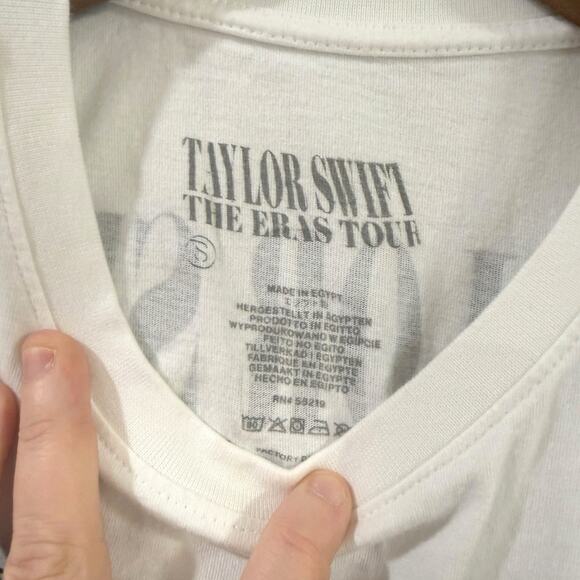 Taylor Swift The Eras Tour 2023-2024 Official Shirt Size Adult Small White - Picture 2 of 6